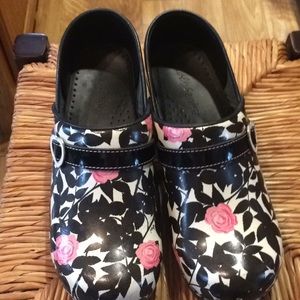 Sanita Danish Clogs
